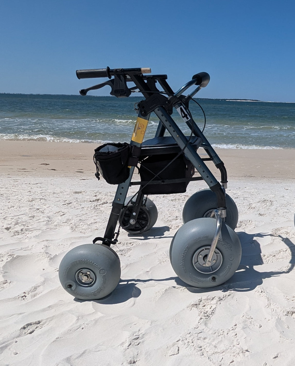 DeBug Aluminum Beach Walker