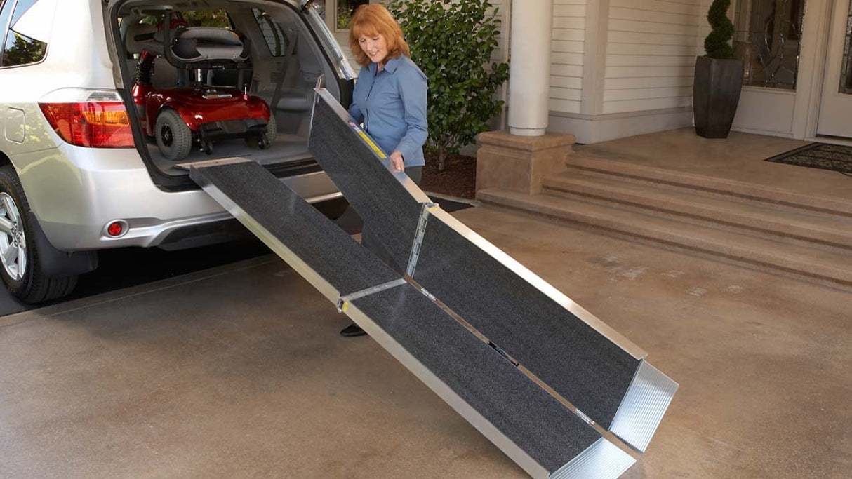 SUITCASE® Singlefold Trifold Ramp