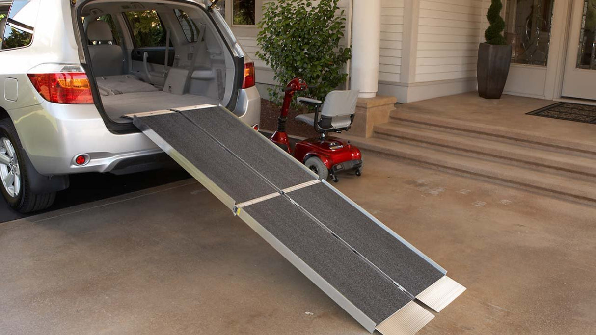 SUITCASE® Singlefold Trifold Ramp