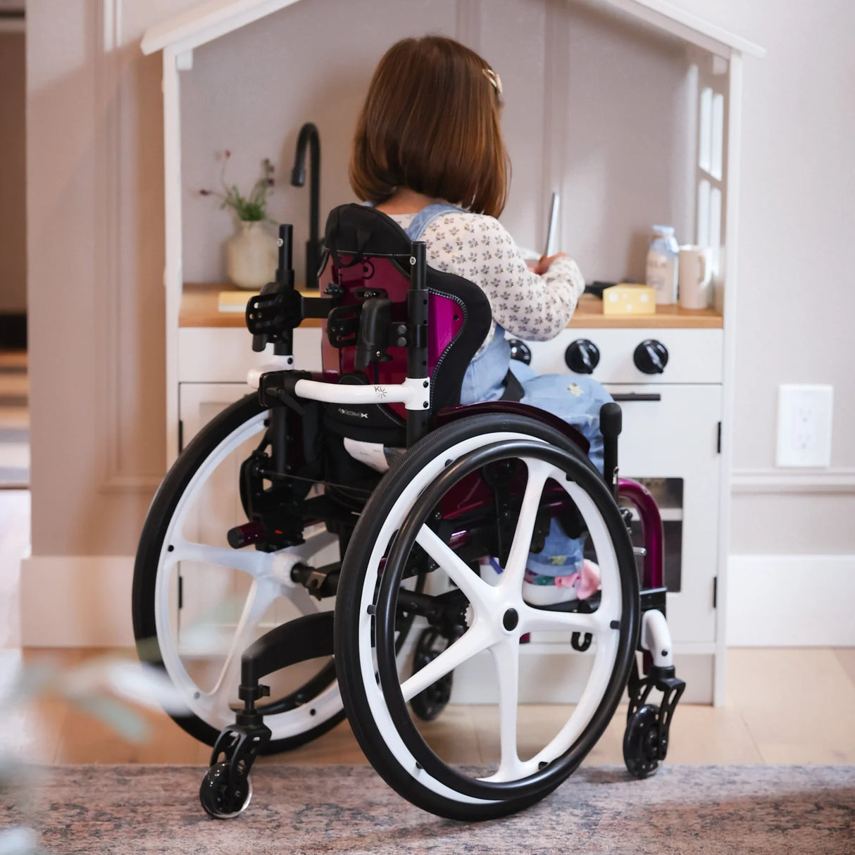 TiLite TWIST Pediatric Wheelchair